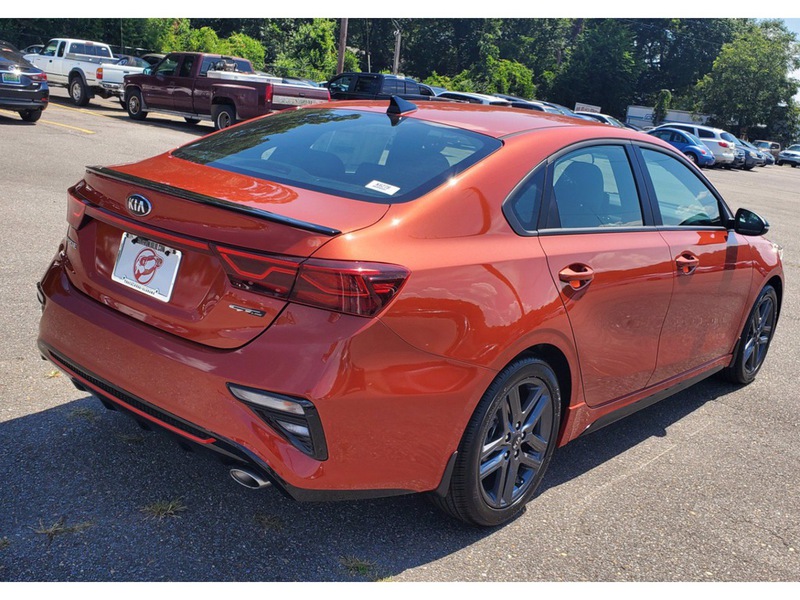 New 2020 Kia Forte GT-LINE Front Wheel Drive 4 Dr Sedan